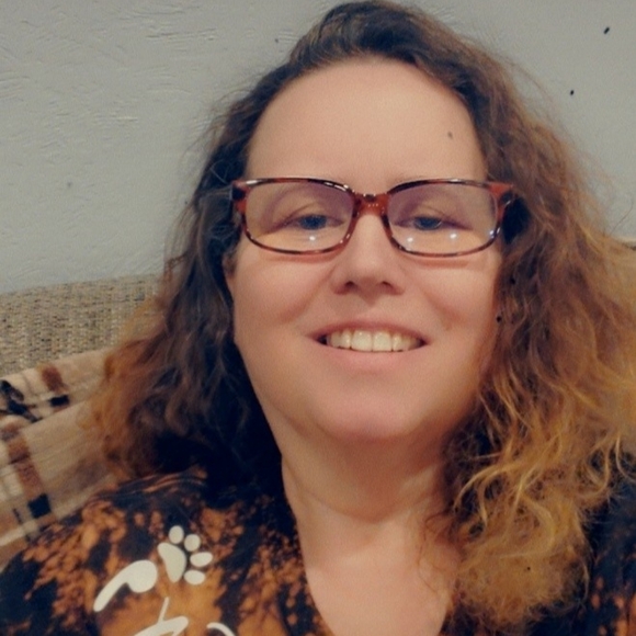 Meet your Posher, Suzette - Picture 1 of 1